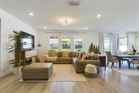 Casa en venta en Minneola, Florida, 4 dormitorios, 251.77 m2 № 1563957 - foto 5
