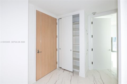 Снять в аренду кондоминиум в Санни-Айлс-Бич, Флорида 2 спальни, 134.43м2, № 2078125 - фото 10