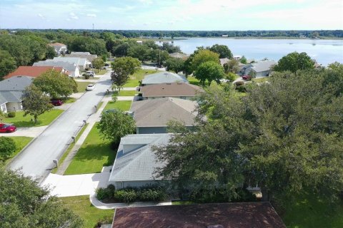 House in Tavares, Florida 3 bedrooms, 154.4 sq.m. № 2391536 - photo 27