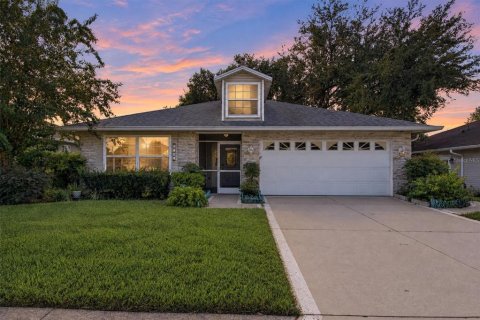 House in Tavares, Florida 3 bedrooms, 154.4 sq.m. № 2391536