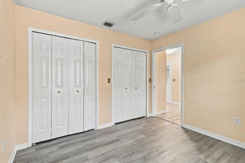 House in Tavares, Florida 3 bedrooms, 154.4 sq.m. № 2391536 - photo 23
