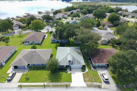 House in Tavares, Florida 3 bedrooms, 154.4 sq.m. № 2391536 - photo 25