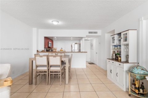 Copropriété à vendre à Hollywood, Floride: 2 chambres, 116.13 m2 № 2178777 - photo 24