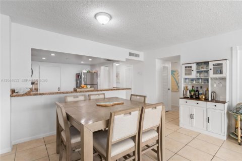 Copropriété à vendre à Hollywood, Floride: 2 chambres, 116.13 m2 № 2178777 - photo 25