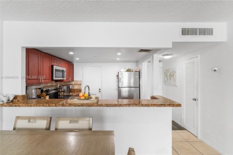 Copropriété à vendre à Hollywood, Floride: 2 chambres, 116.13 m2 № 2178777 - photo 26