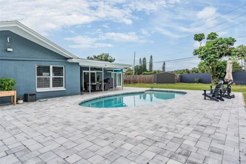 House in Clearwater, Florida 3 bedrooms, 152.55 sq.m. № 1843914 - photo 26