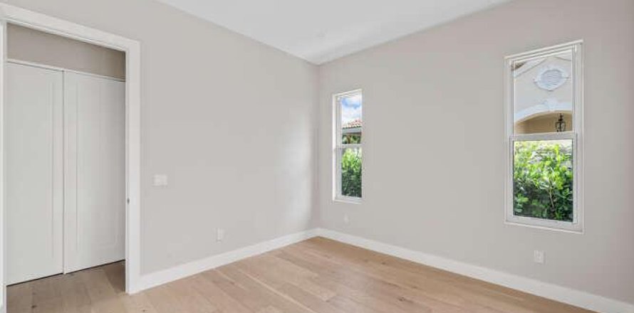 House in Wellington, Florida 3 bedrooms, 185.34 sq.m. № 787580