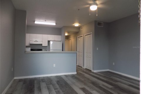 Condominio en alquiler en Kissimmee, Florida, 1 dormitorio, 59.46 m2 № 1912904 - foto 2