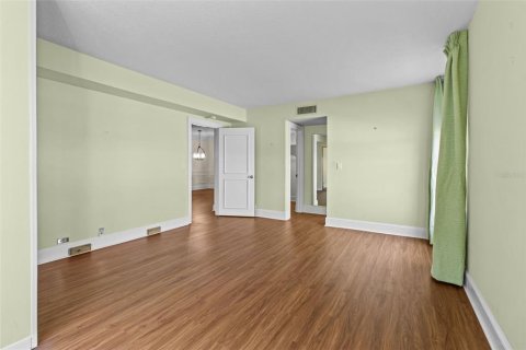 Condominio en venta en Belleair Bluffs, Florida, 2 dormitorios, 120.77 m2 № 1608697 - foto 22
