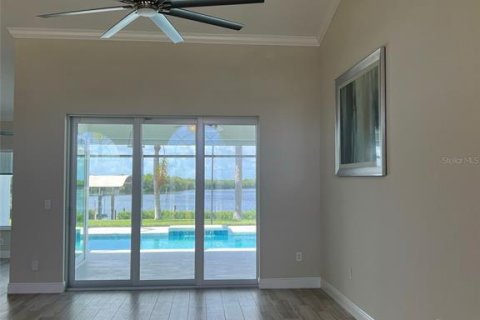 Casa en alquiler en Port Charlotte, Florida, 3 dormitorios, 195 m2 № 1816818 - foto 6