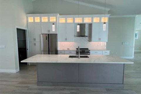 Casa en alquiler en Port Charlotte, Florida, 3 dormitorios, 195 m2 № 1816818 - foto 8