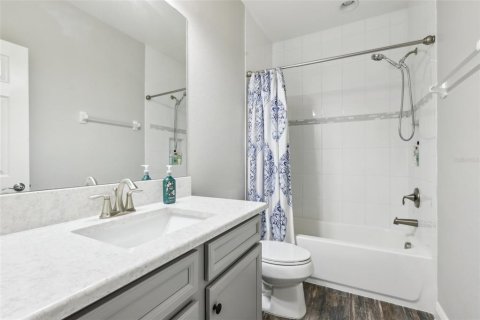 Villa ou maison à vendre à Brandon, Floride: 5 chambres, 363.34 m2 № 1773780 - photo 28