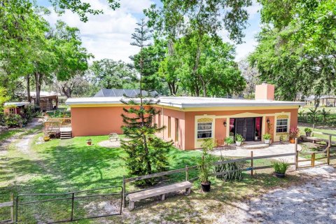 House in Odessa, Florida 4 bedrooms, 370.49 sq.m. № 1617998 - photo 8