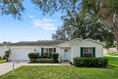 House in The Villages, Florida 2 bedrooms, 106.65 sq.m. № 2222844