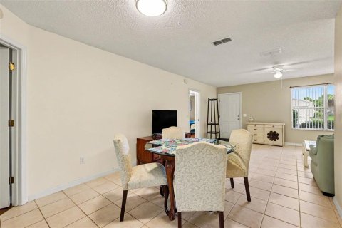 Villa ou maison à vendre à The Villages, Floride: 2 chambres, 106.65 m2 № 2222844 - photo 9