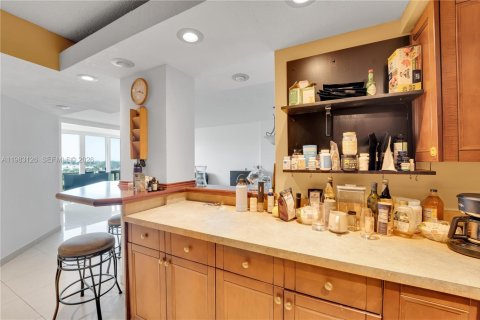 Condominio en venta en Hollywood, Florida, 2 dormitorios, 102.19 m2 № 2049963 - foto 3