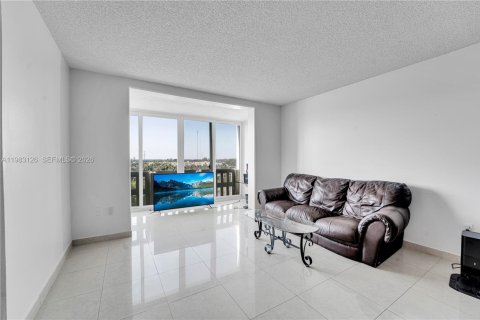 Condominio en venta en Hollywood, Florida, 2 dormitorios, 102.19 m2 № 2049963 - foto 8