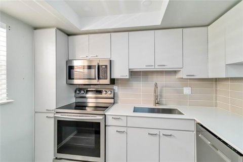 Condominio en alquiler en Sarasota, Florida, 1 dormitorio, 60.76 m2 № 1637819 - foto 16