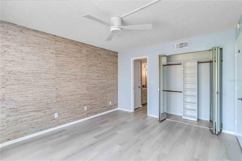 Condominio en alquiler en Sarasota, Florida, 1 dormitorio, 60.76 m2 № 1637819 - foto 10