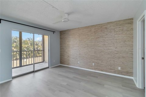 Condominio en alquiler en Sarasota, Florida, 1 dormitorio, 60.76 m2 № 1637819 - foto 22