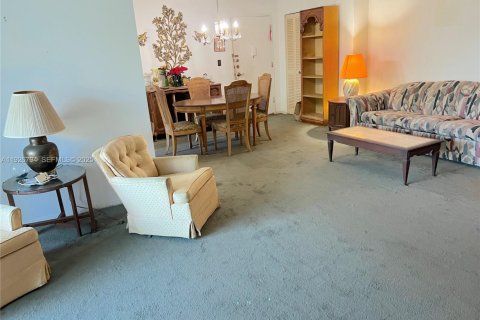 Condominio en venta en Miami, Florida, 1 dormitorio, 76.46 m2 № 1990627 - foto 5