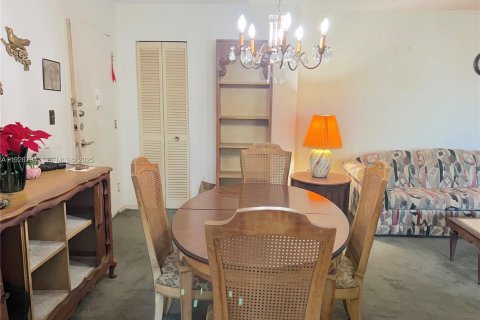 Condominio en venta en Miami, Florida, 1 dormitorio, 76.46 m2 № 1990627 - foto 3