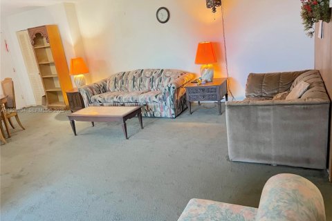 Condominio en venta en Miami, Florida, 1 dormitorio, 76.46 m2 № 1990627 - foto 7