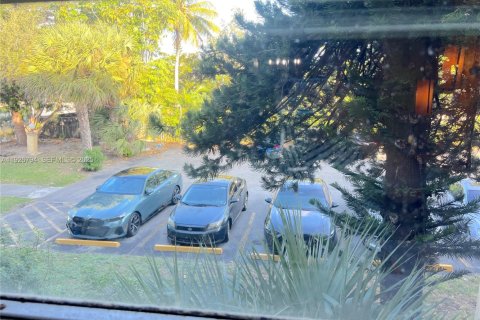 Condominio en venta en Miami, Florida, 1 dormitorio, 76.46 m2 № 1990627 - foto 18