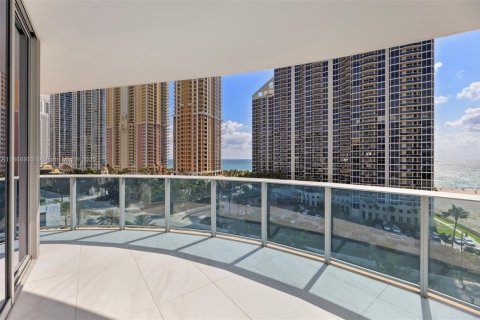 Condo in Sunny Isles Beach, Florida, 2 bedrooms in AURORA  № 1897754 - photo 14