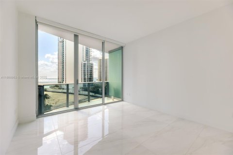 Condo in Sunny Isles Beach, Florida, 2 bedrooms in AURORA  № 1897754 - photo 8