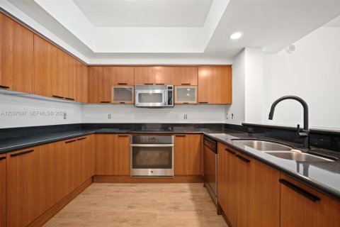 Copropriété à louer à North Miami, Floride: 3 chambres, 190.26 m2 № 2085744 - photo 16