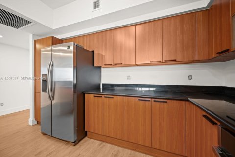 Copropriété à louer à North Miami, Floride: 3 chambres, 190.26 m2 № 2085744 - photo 15