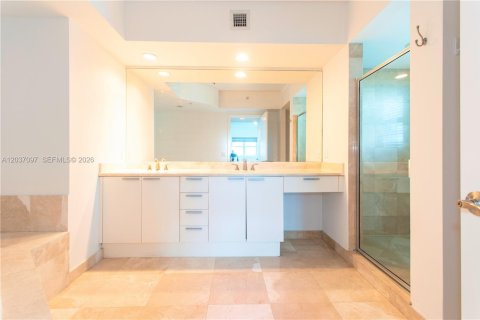 Copropriété à louer à North Miami, Floride: 3 chambres, 190.26 m2 № 2085744 - photo 30