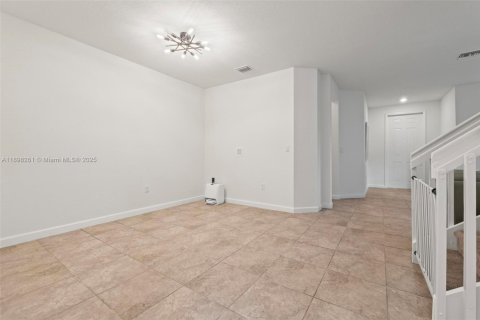 Adosado en alquiler en Hialeah, Florida, 3 dormitorios, 158.58 m2 № 1950977 - foto 23