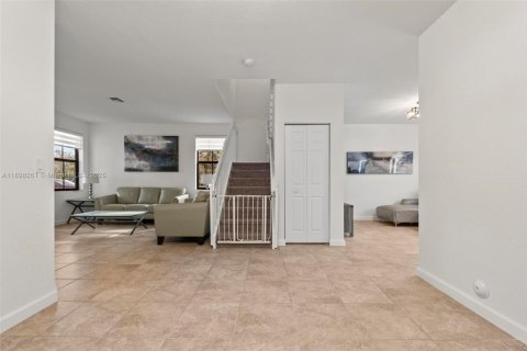 Adosado en alquiler en Hialeah, Florida, 3 dormitorios, 158.58 m2 № 1950977 - foto 15