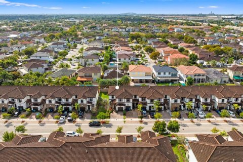 Adosado en alquiler en Hialeah, Florida, 3 dormitorios, 158.58 m2 № 1950977 - foto 7