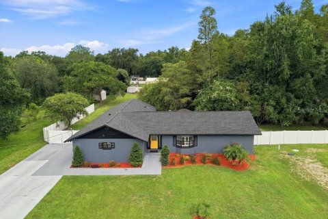 Villa ou maison à Lutz, Floride 4 chambres, 232.81 m2 № 2298148