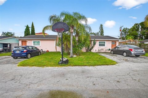 Immobilier commercial à vendre à New Port Richey, Floride: 4 chambres, 190.26 m2 № 1900296 - photo 2
