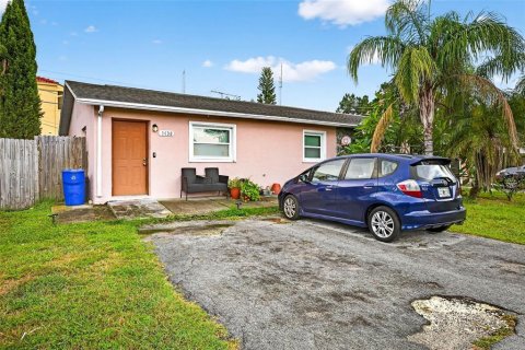 Immobilier commercial à vendre à New Port Richey, Floride: 4 chambres, 190.26 m2 № 1900296 - photo 4