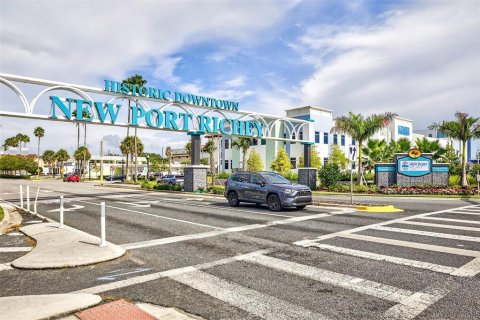 Immobilier commercial à vendre à New Port Richey, Floride: 4 chambres, 190.26 m2 № 1900296 - photo 15