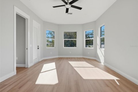 Villa ou maison à vendre à Weeki Wachee, Floride: 3 chambres, 211.35 m2 № 2419799 - photo 30