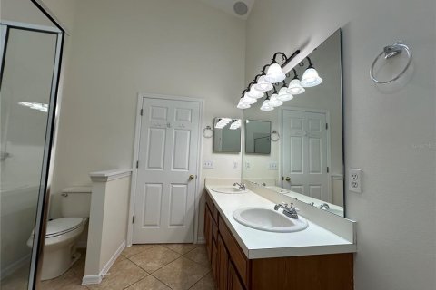 Villa ou maison à louer à Orlando, Floride: 3 chambres, 179.12 m2 № 2438601 - photo 10