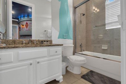 Casa en venta en Four Corners, Florida, 5 dormitorios, 369.94 m2 № 1916617 - foto 15