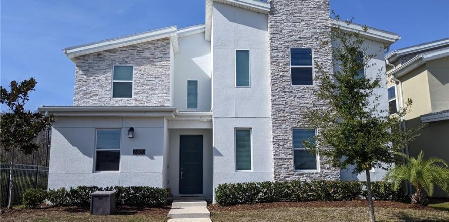 Casa en Kissimmee, Florida 9 dormitorios, 398.46 m2 № 1520722