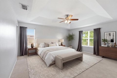 House in Winter Garden, Florida 4 bedrooms, 264.03 sq.m. № 2304601 - photo 18