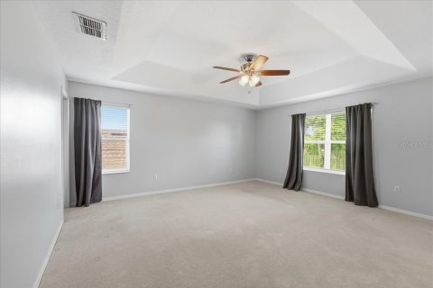House in Winter Garden, Florida 4 bedrooms, 264.03 sq.m. № 2304601 - photo 17