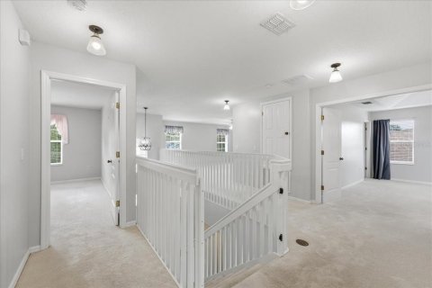 House in Winter Garden, Florida 4 bedrooms, 264.03 sq.m. № 2304601 - photo 16