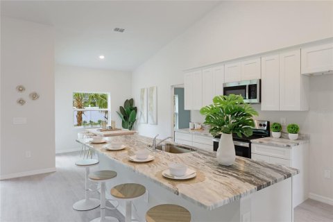House in North Port, Florida 3 bedrooms, 139.91 sq.m. № 2196111 - photo 22