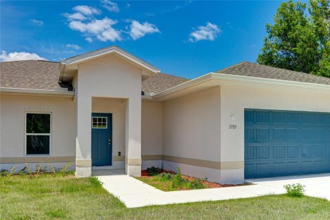 House in North Port, Florida 3 bedrooms, 139.91 sq.m. № 2196111 - photo 8