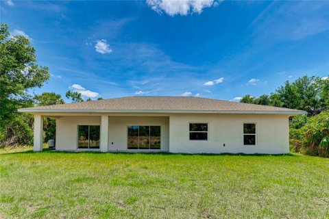House in North Port, Florida 3 bedrooms, 139.91 sq.m. № 2196111 - photo 11